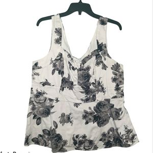 Torrid floral fitted tank